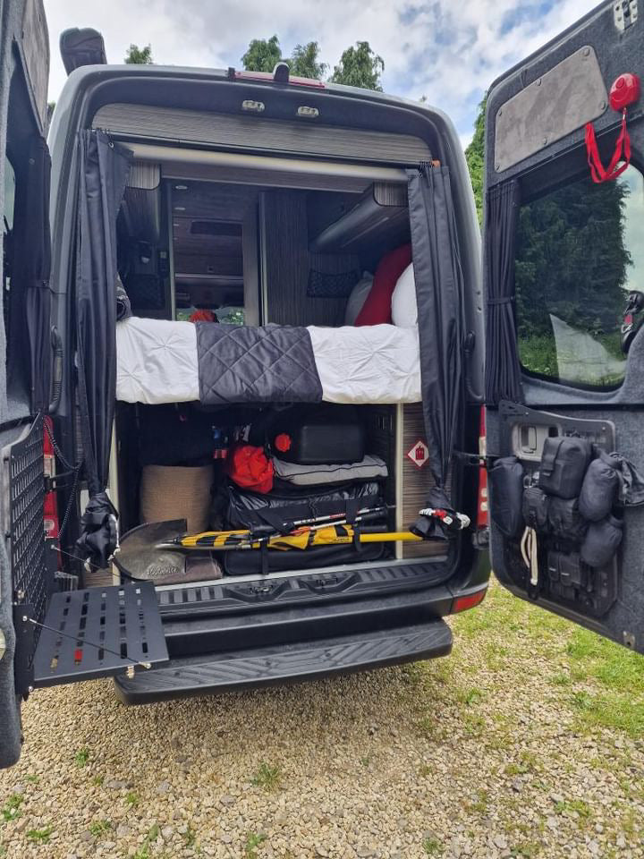 MERCEDES SPRINTER 906, VOLKSWAGEN CRAFTER 2006-2017 -MOLLE System Storage Panel Set – Lower