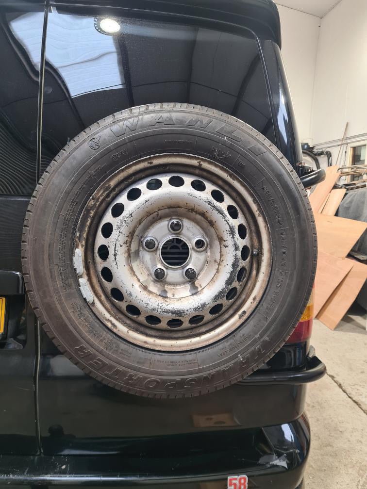 VOLKSWAGEN TRANSPORTER T5/T6 Wheel Carrier - RH