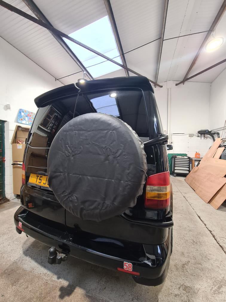 VOLKSWAGEN TRANSPORTER T5/T6 Wheel Carrier - RH