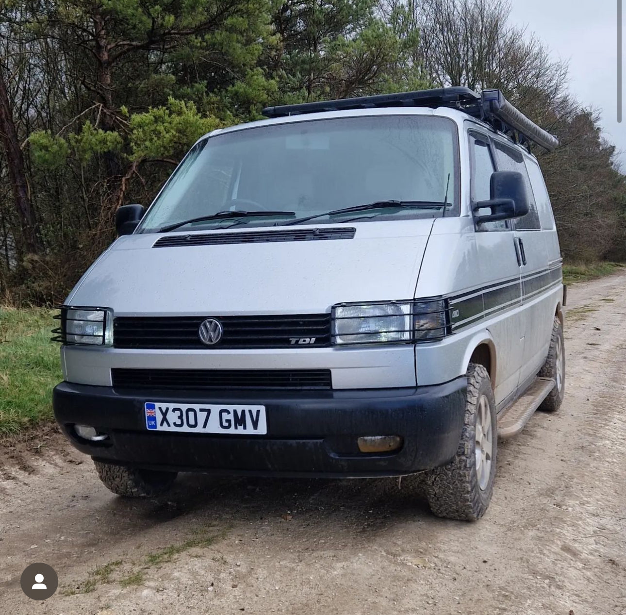 Volkswagen Transporter T4 OEM Short Nose Front light guards Syncro