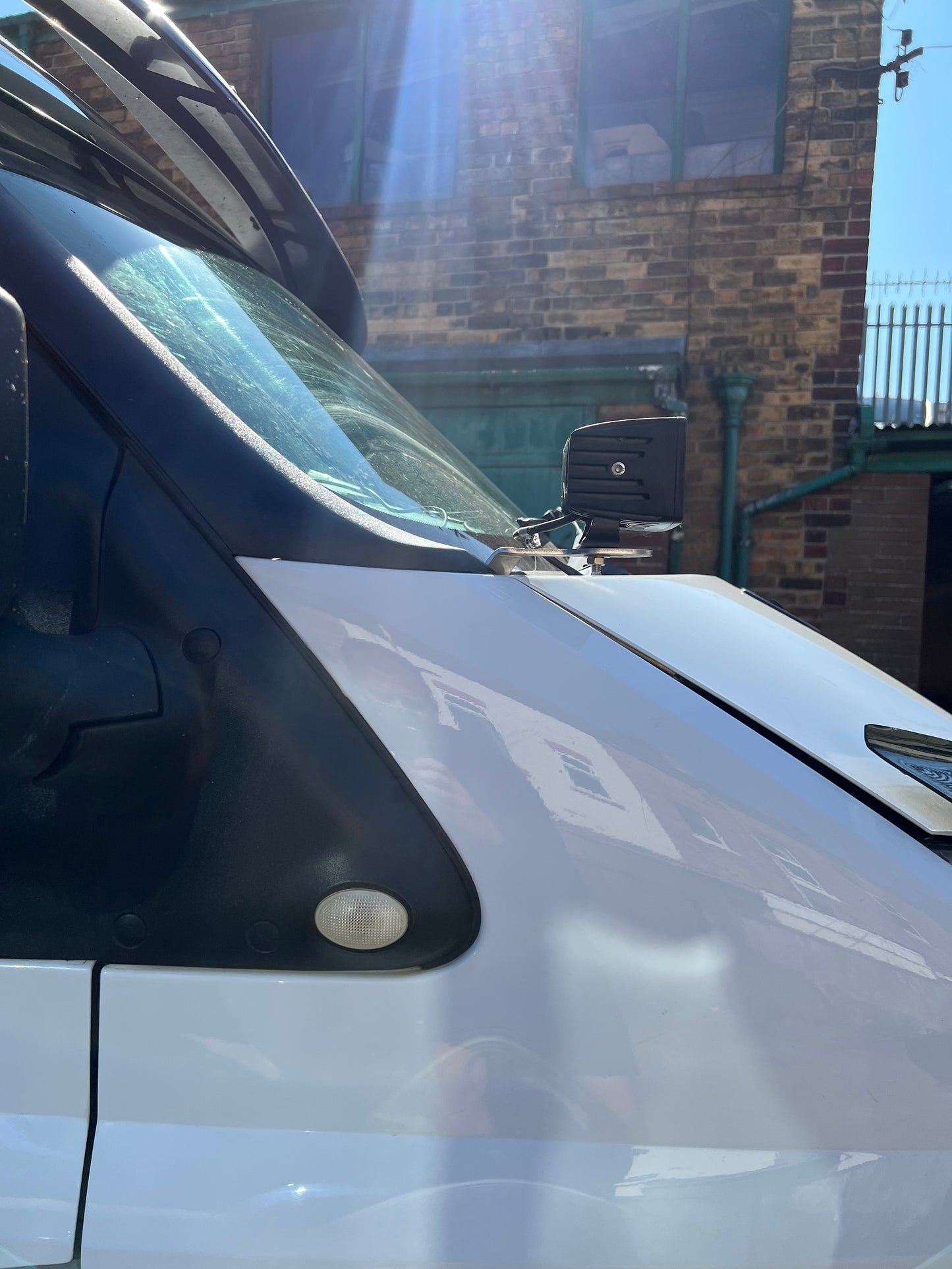 Ford Transit MK7 Obere Motorhaubenlichthalterungen 2006–2014