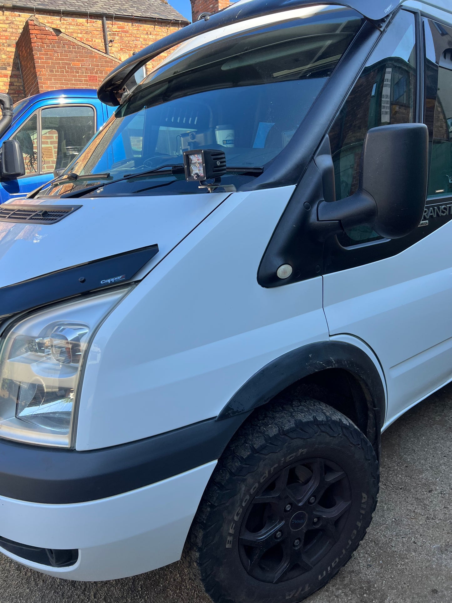 Ford Transit MK7 Obere Motorhaubenlichthalterungen 2006–2014