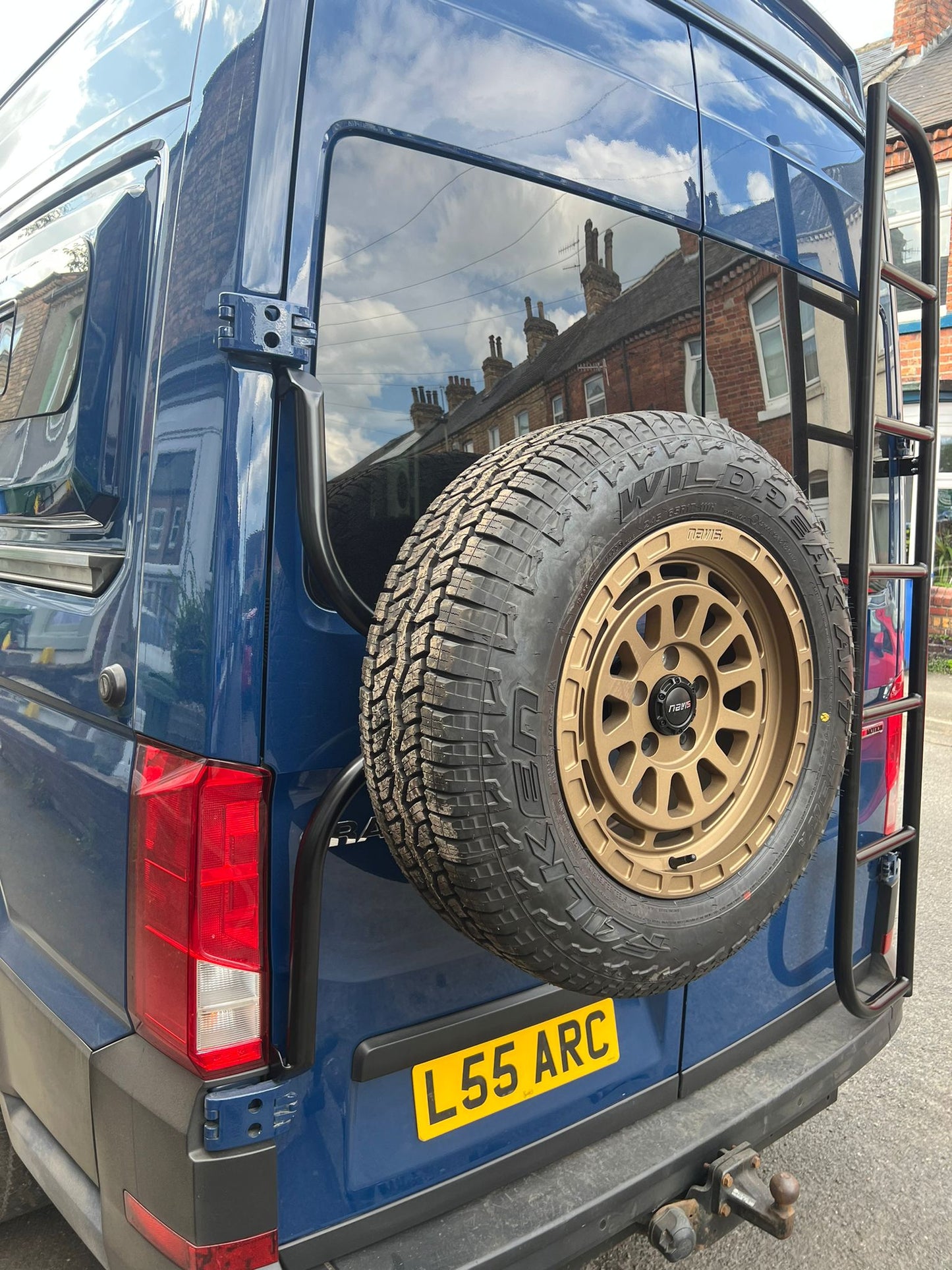 Volkswagen Crafter MAN TGE 4X4 Rear Door Spare Wheel Carrier