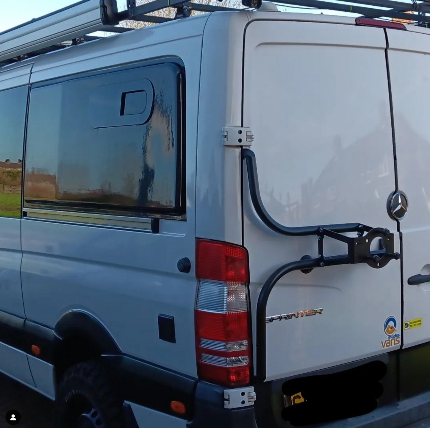 Mercedes Sprinter 906 / Volkswagen Crafter Tubular Rear Door Spare Wheel Carrier