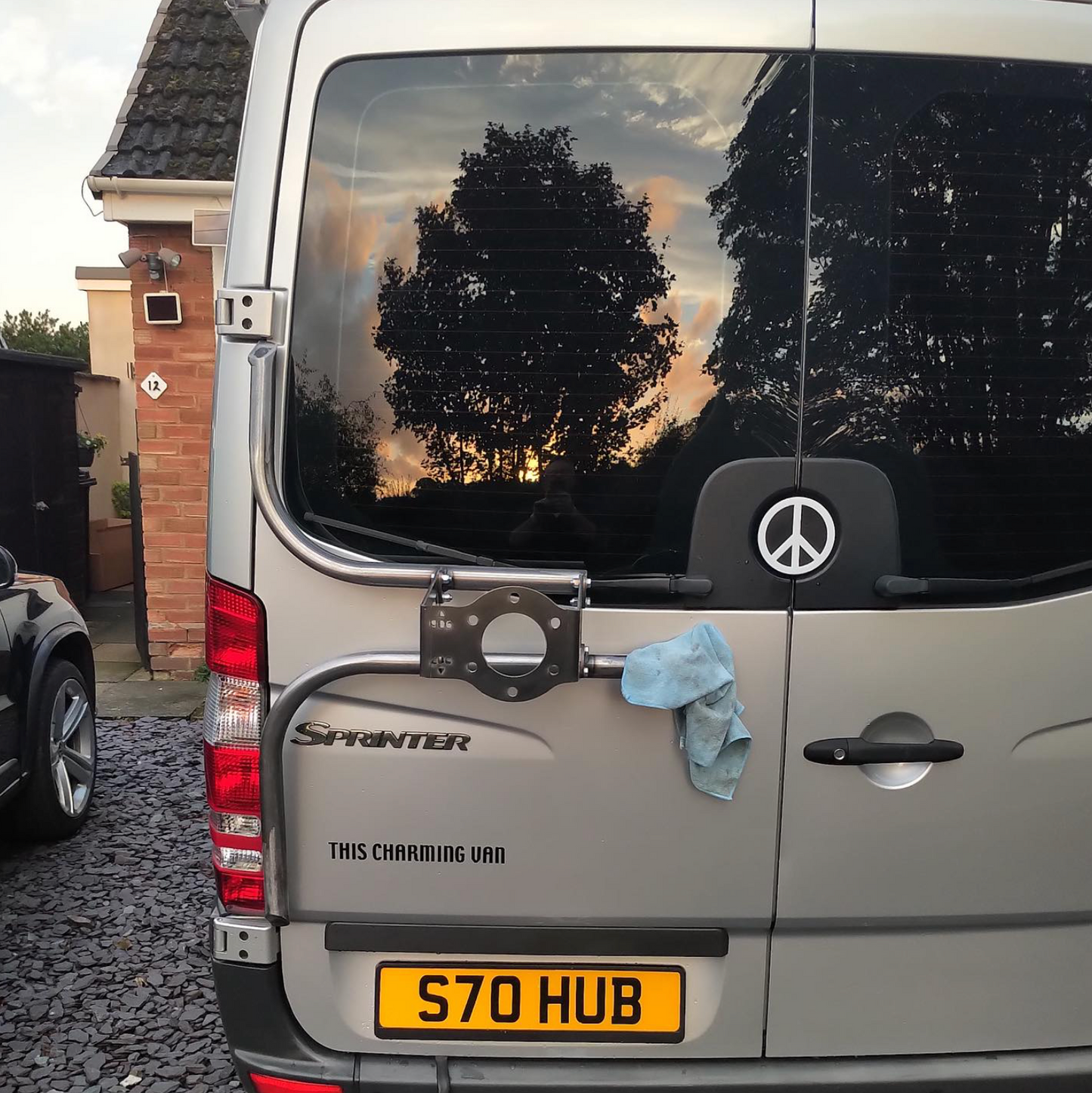 Mercedes Sprinter 906 / Volkswagen Crafter Tubular Rear Door Spare Wheel Carrier