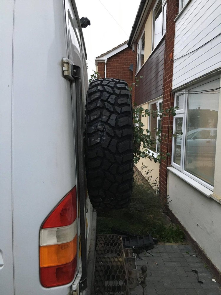 MERCEDES SPRINTER T1N, VOLKSWAGEN LT MK2 - 4x4 Wheel Carrier - LH