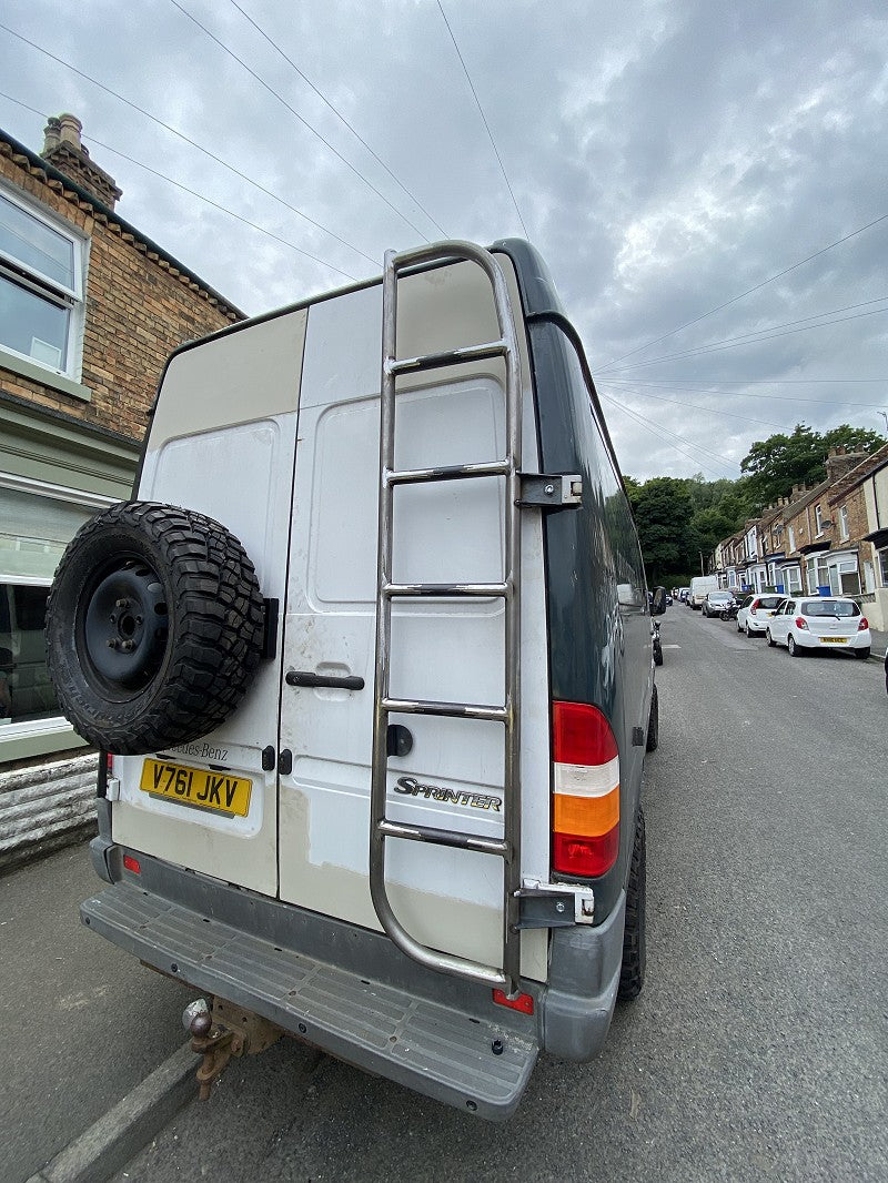 MERCEDES SPRINTER, VOLKSWAGEN LT 1996-2006, T1N - Rear Door Tubular Ladder - RH
