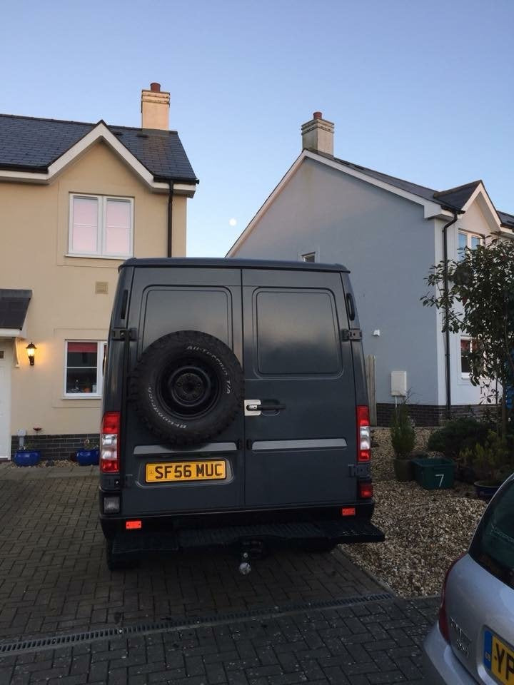 MERCEDES SPRINTER T1N, VOLKSWAGEN LT MK2 - 4x4 Wheel Carrier - LH