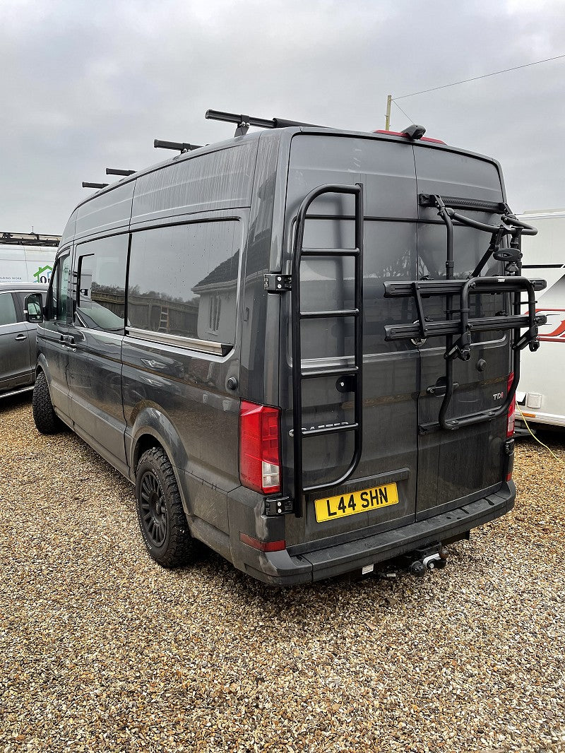 Man TGE / VW Crafter Shorty Rohr-Hecktürleiter NS