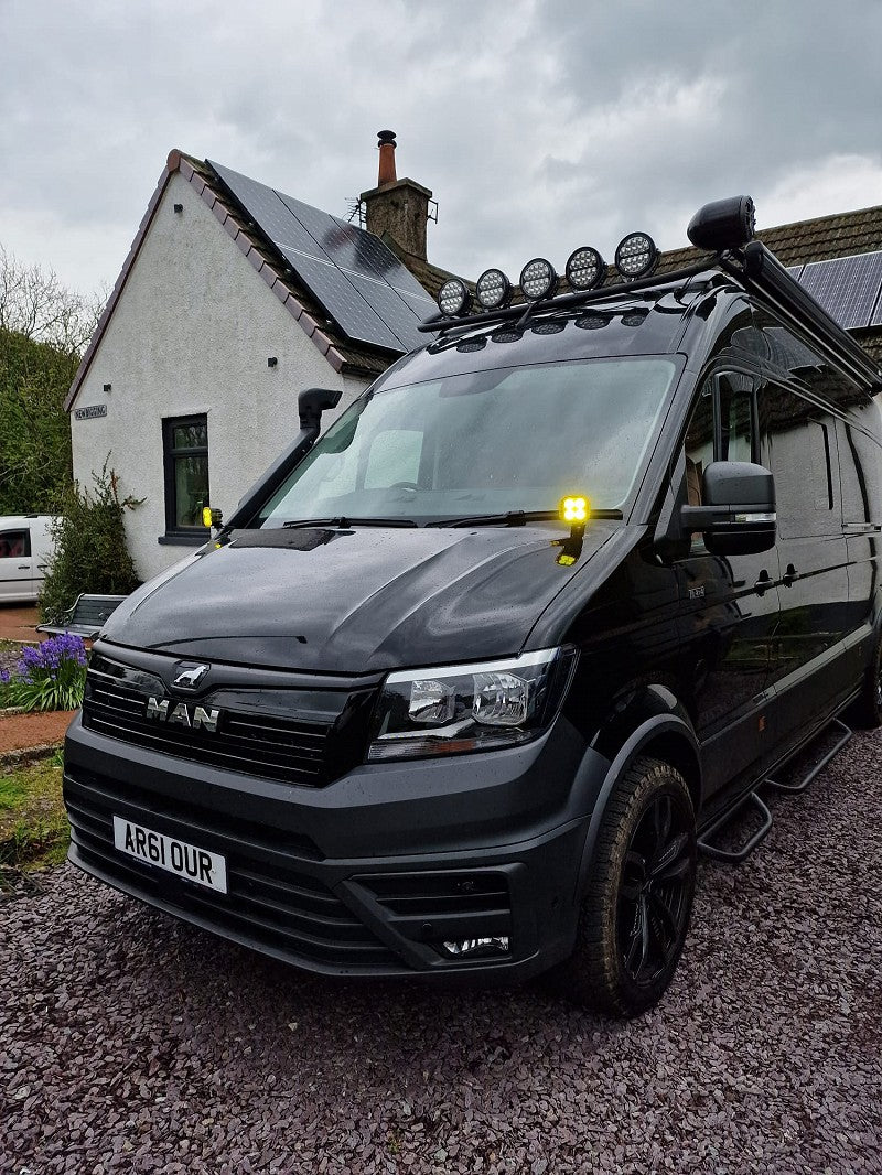 MAN TGE/Volkswagen Crafter 2018+ Halterungen für obere Motorhaubenleuchte