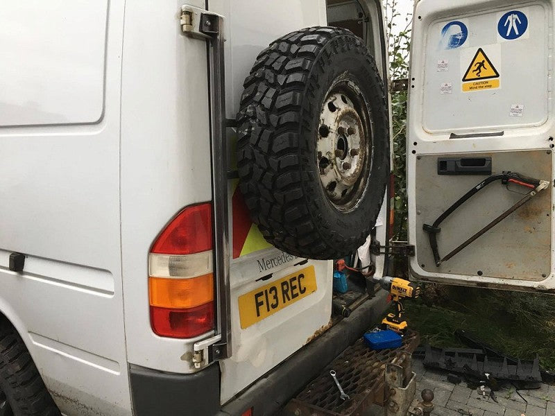 MERCEDES SPRINTER T1N, VOLKSWAGEN LT MK2 - 4x4 Wheel Carrier - LH