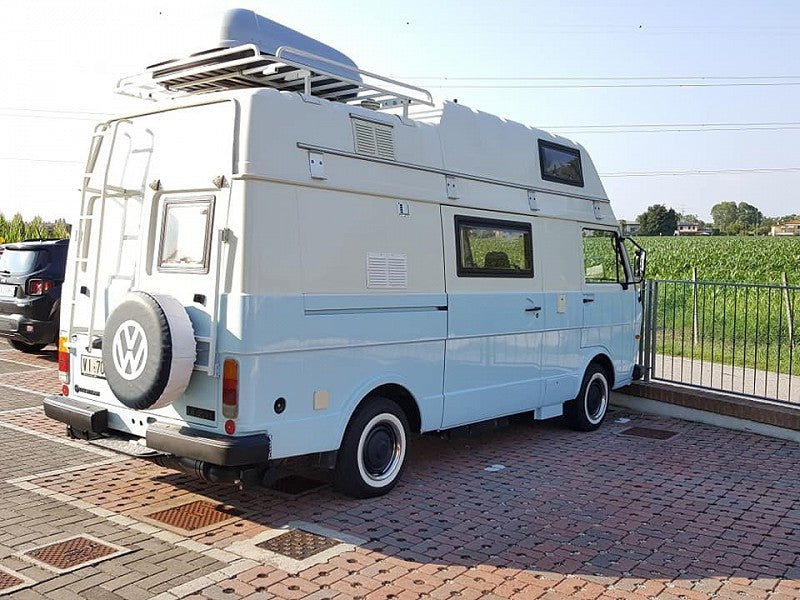 VOLKSWAGEN LT MK1 Wheel Carrier - RH