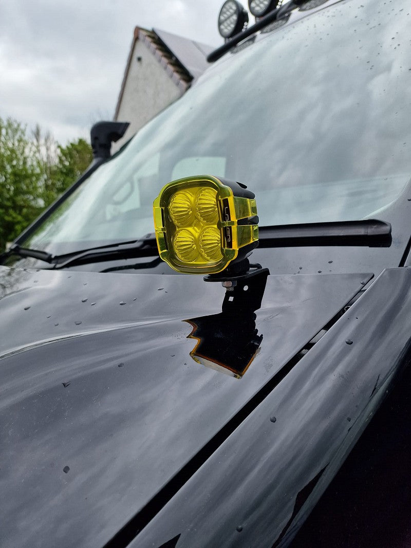 MAN TGE/Volkswagen Crafter 2018+ Halterungen für obere Motorhaubenleuchte
