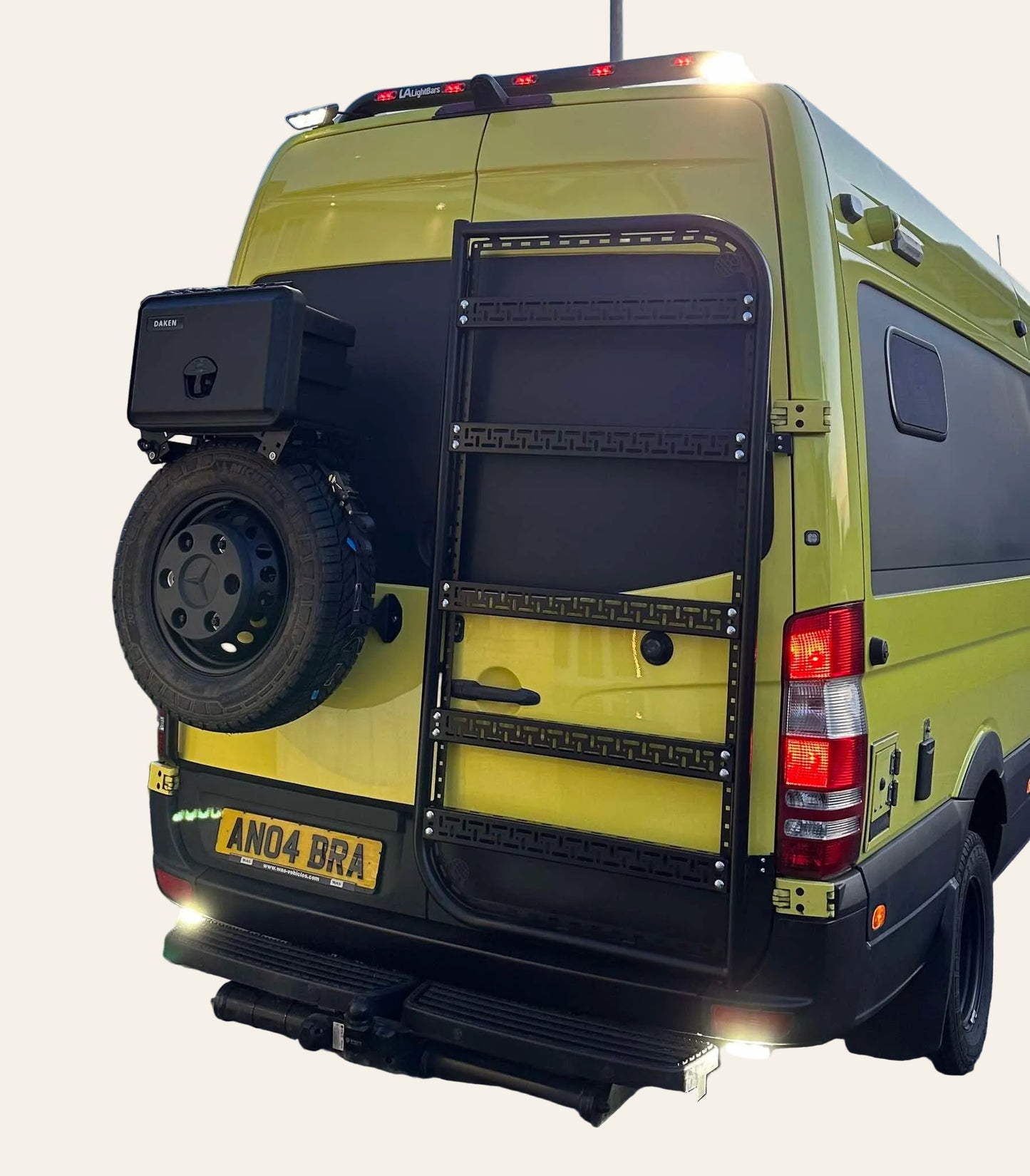 MERCEDES SPRINTER 907 - 2018+, VW CRAFTER 2018+ Modular Backrack - RH
