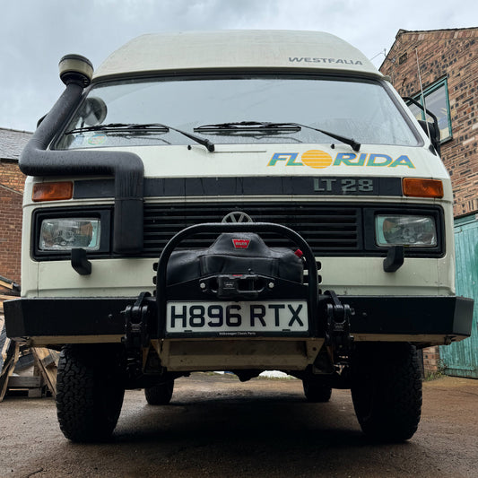 VOLKSWAGEN LT 1976-1996 MK1 4x4 - Front Bumper & Winch Mount